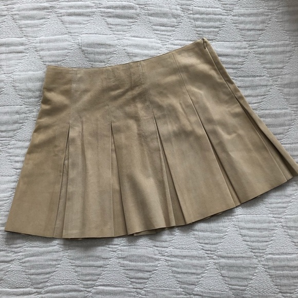 Theory Suede Pleated Skirt - Picture 3 of 7